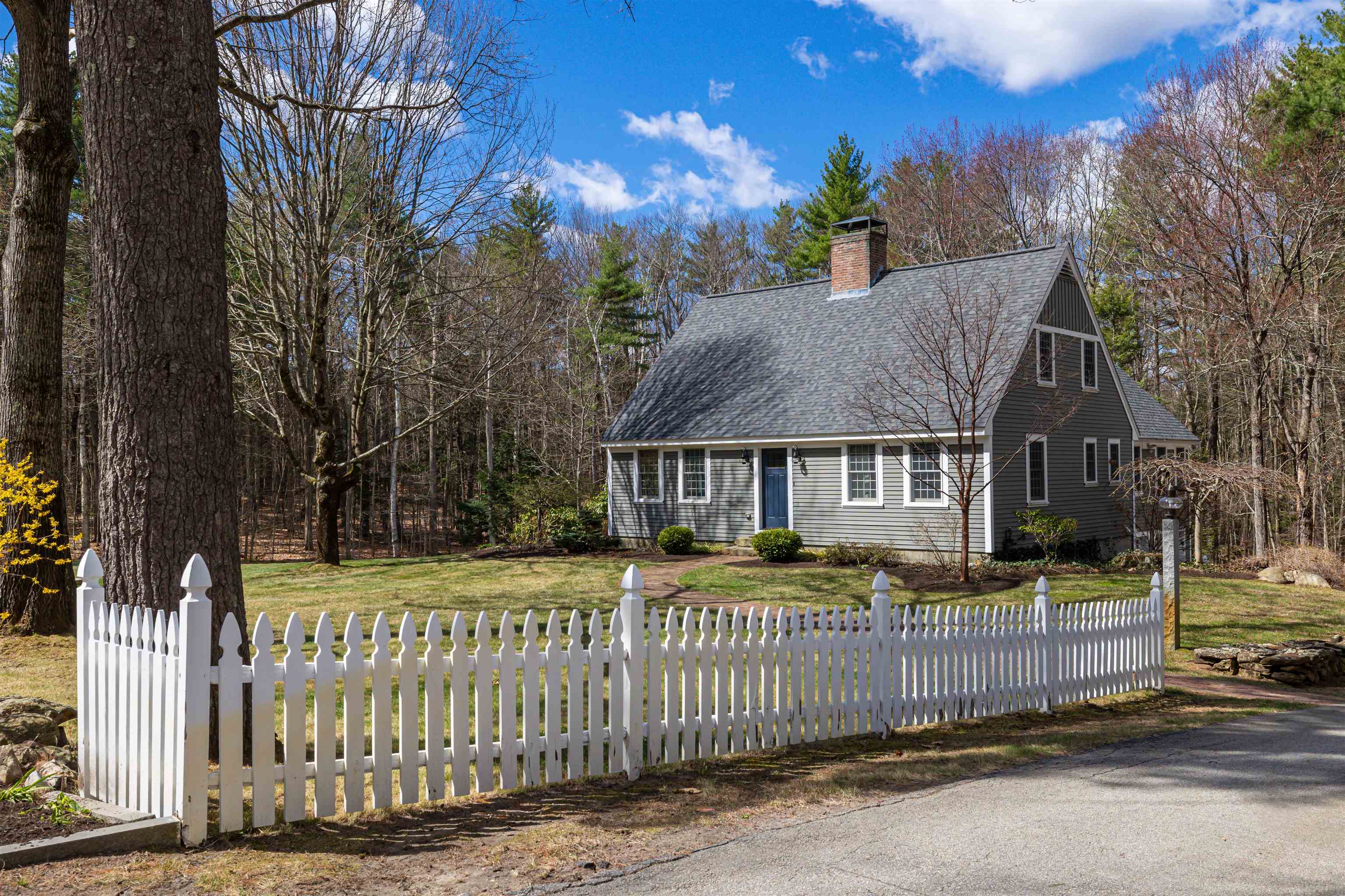 594 South Road