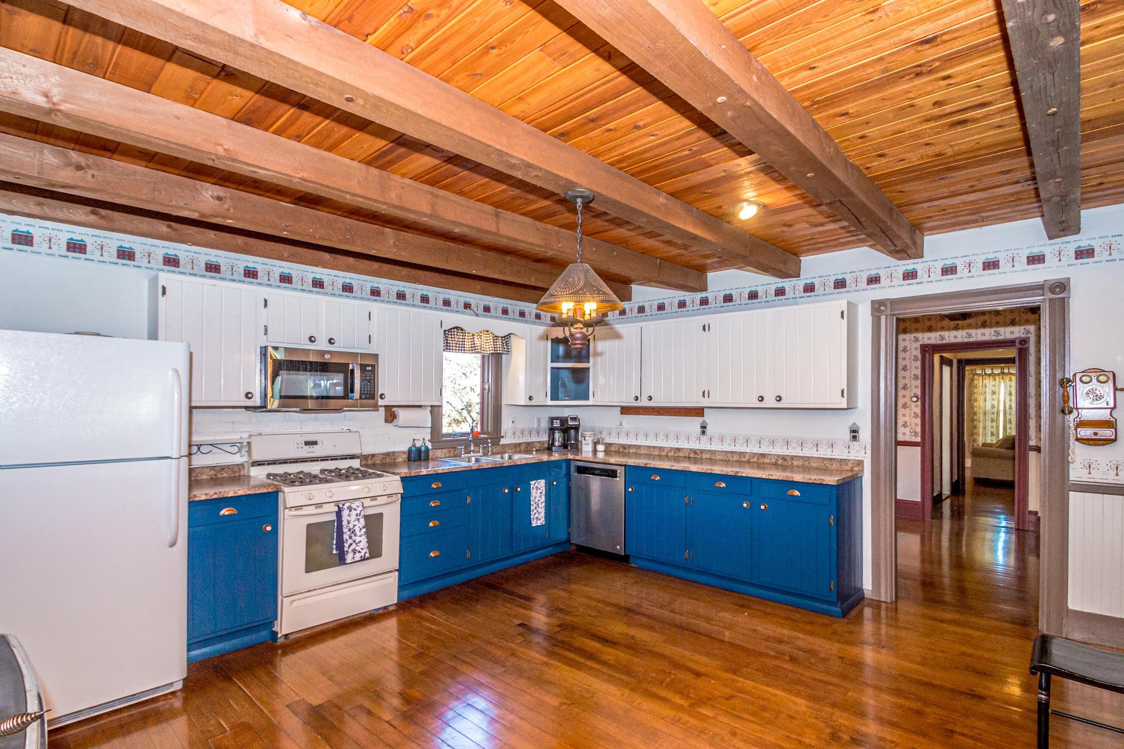 56 South Lunenburg Road