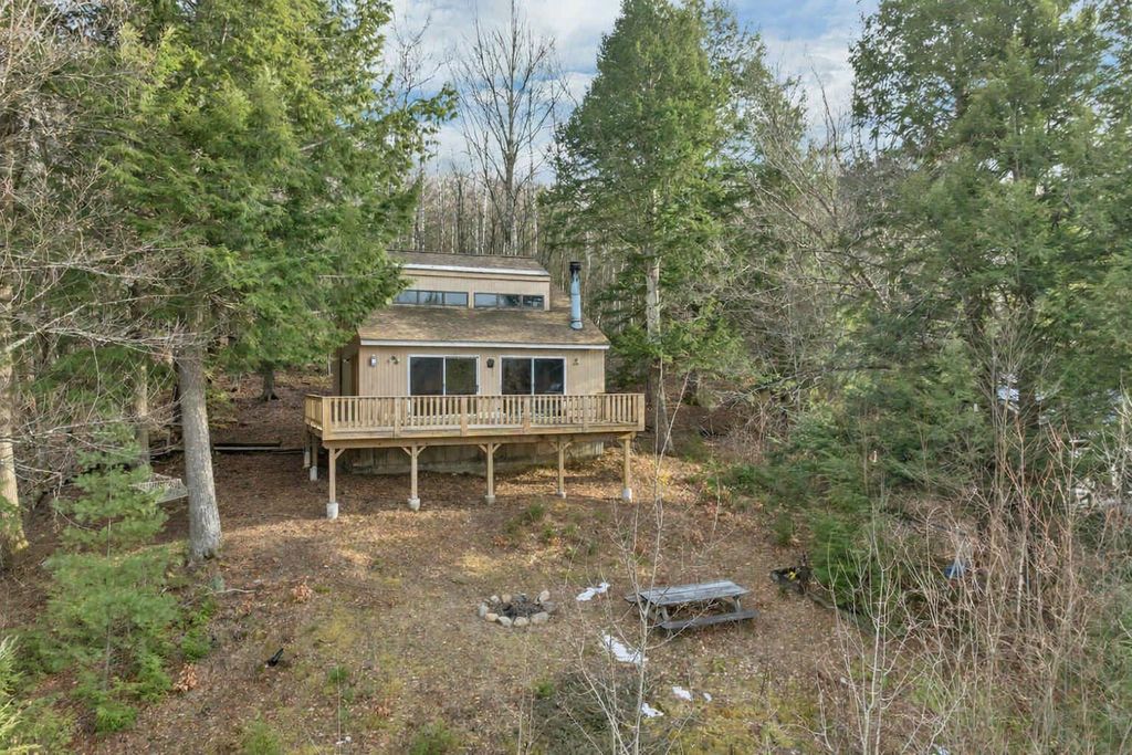 Photo of 30 Chapman Circle, Campton, NH 03223 (MLS # 5082885)