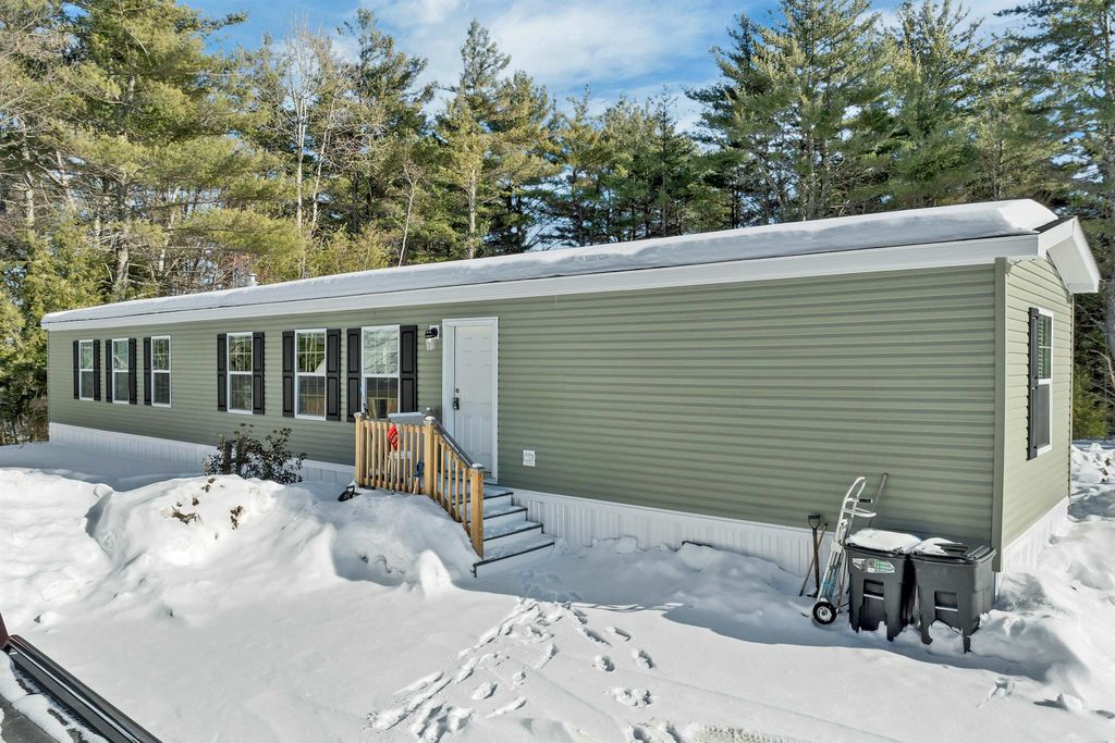 Photo of 101 Thurley Road, Ossipee, NH 03814 (MLS # 5076497)
