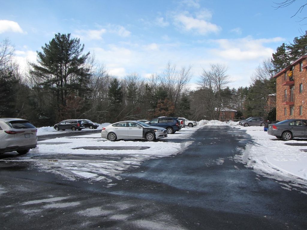 Photo of 1301 Bodwell Road #12, Manchester, NH 03109 (MLS # 5072204)