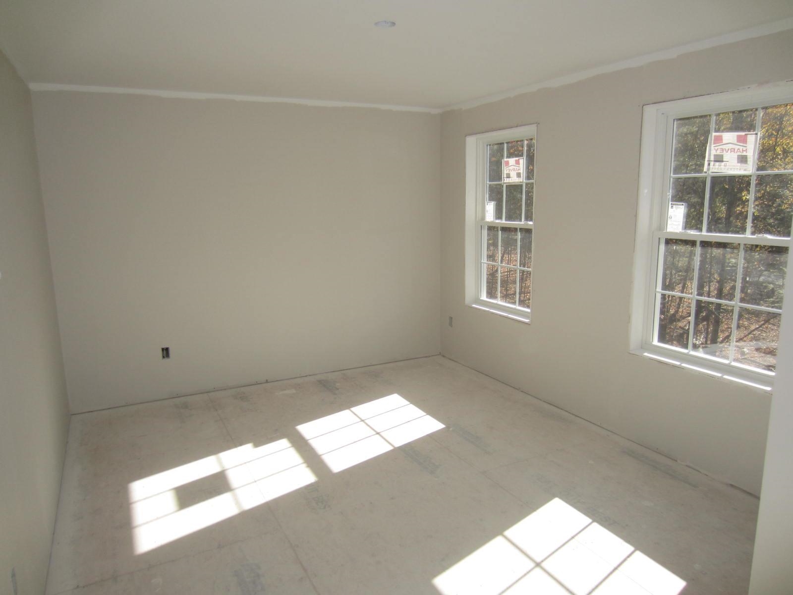 Deerfield, New Hampshire 03037, United States, 3 Bedrooms Bedrooms, ,3 BathroomsBathrooms,Residential,Active,214813