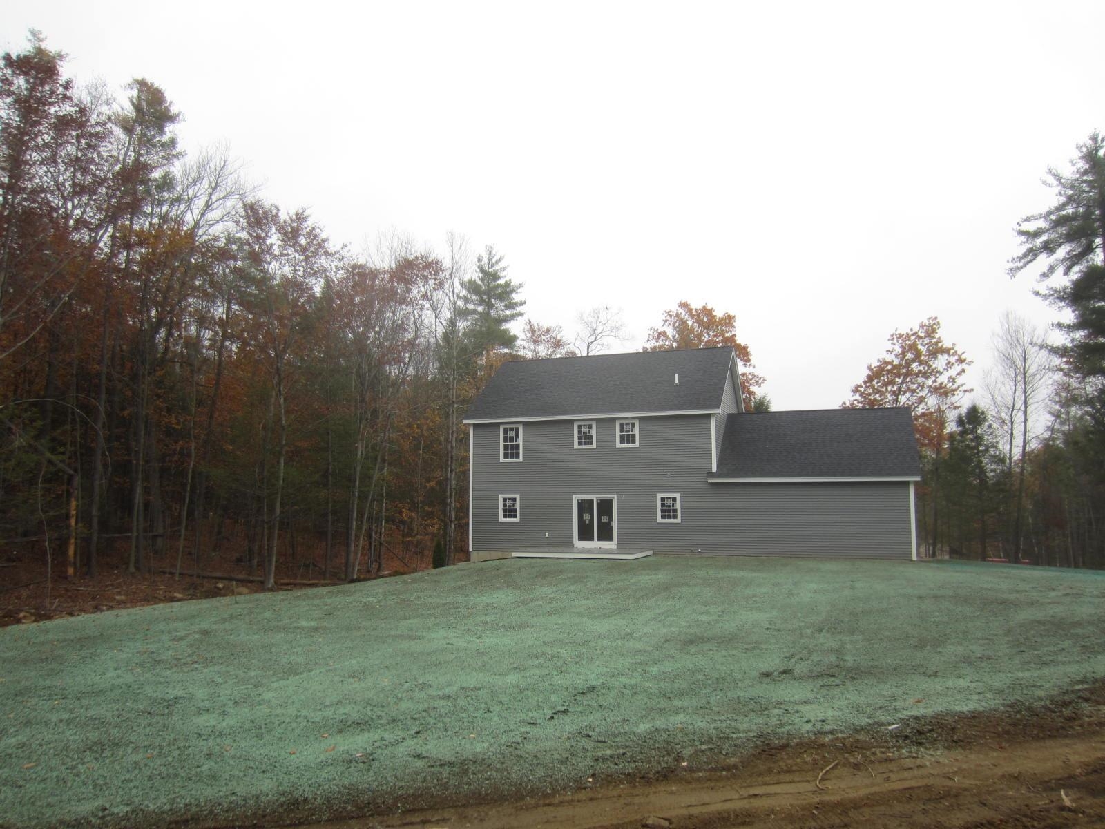 Deerfield, New Hampshire 03037, United States, 3 Bedrooms Bedrooms, ,3 BathroomsBathrooms,Residential,Active,214813
