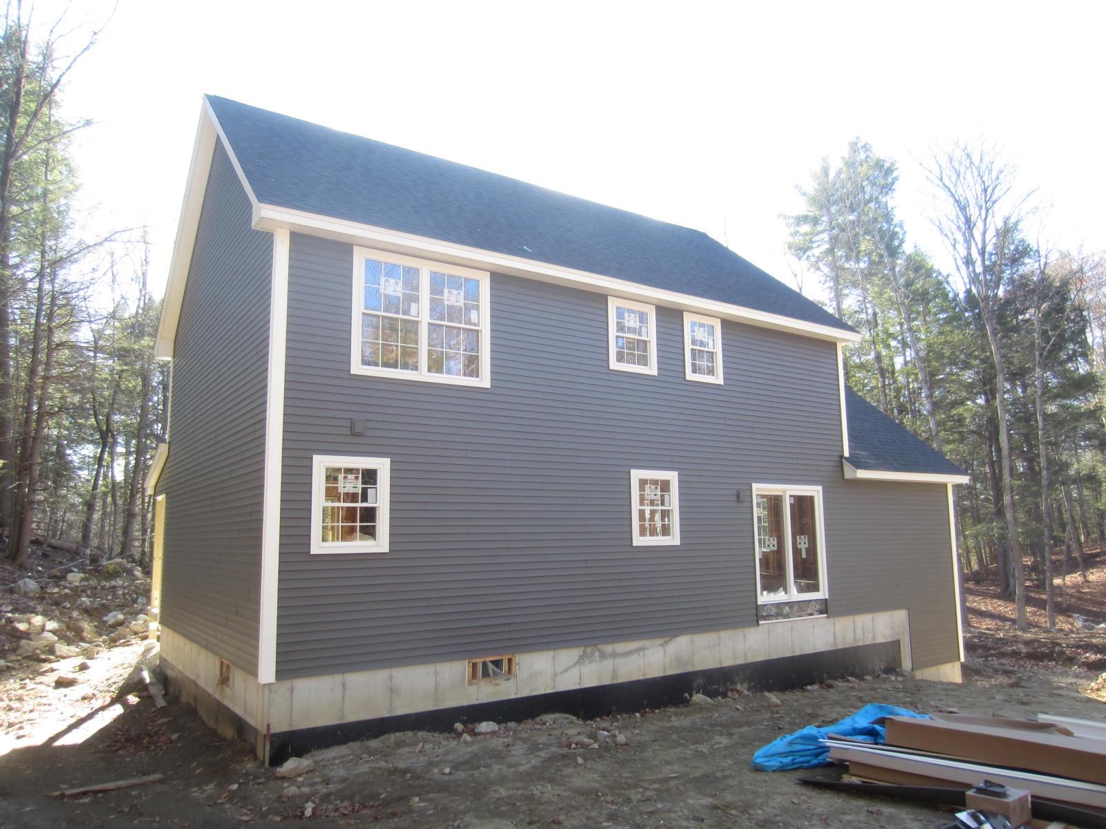 Deerfield, New Hampshire 03037, United States, 3 Bedrooms Bedrooms, ,3 BathroomsBathrooms,Residential,Active,214813