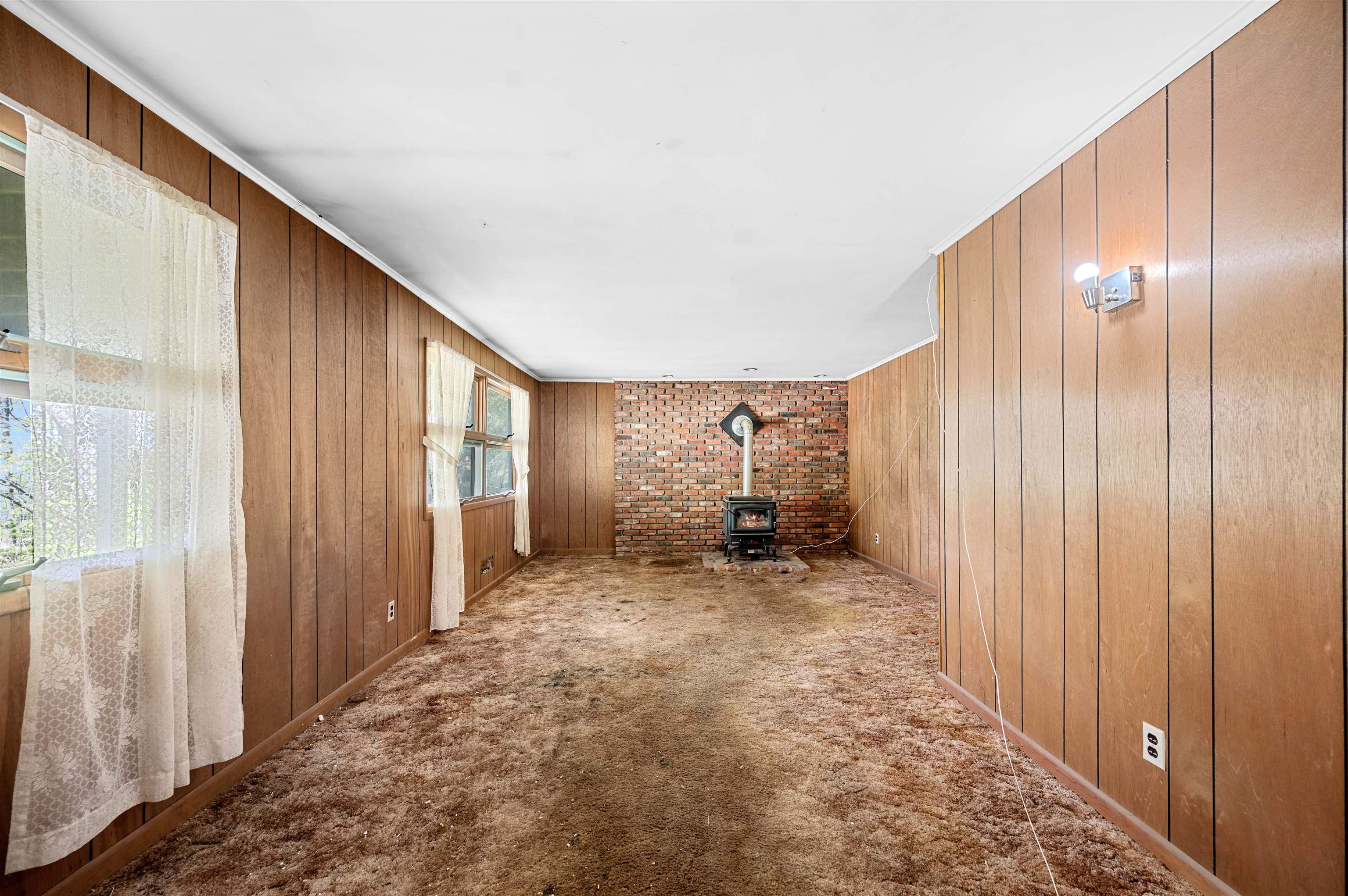 Stowe, Vermont 05672, United States, 4 Bedrooms Bedrooms, ,2 BathroomsBathrooms,Residential,Pending,131685