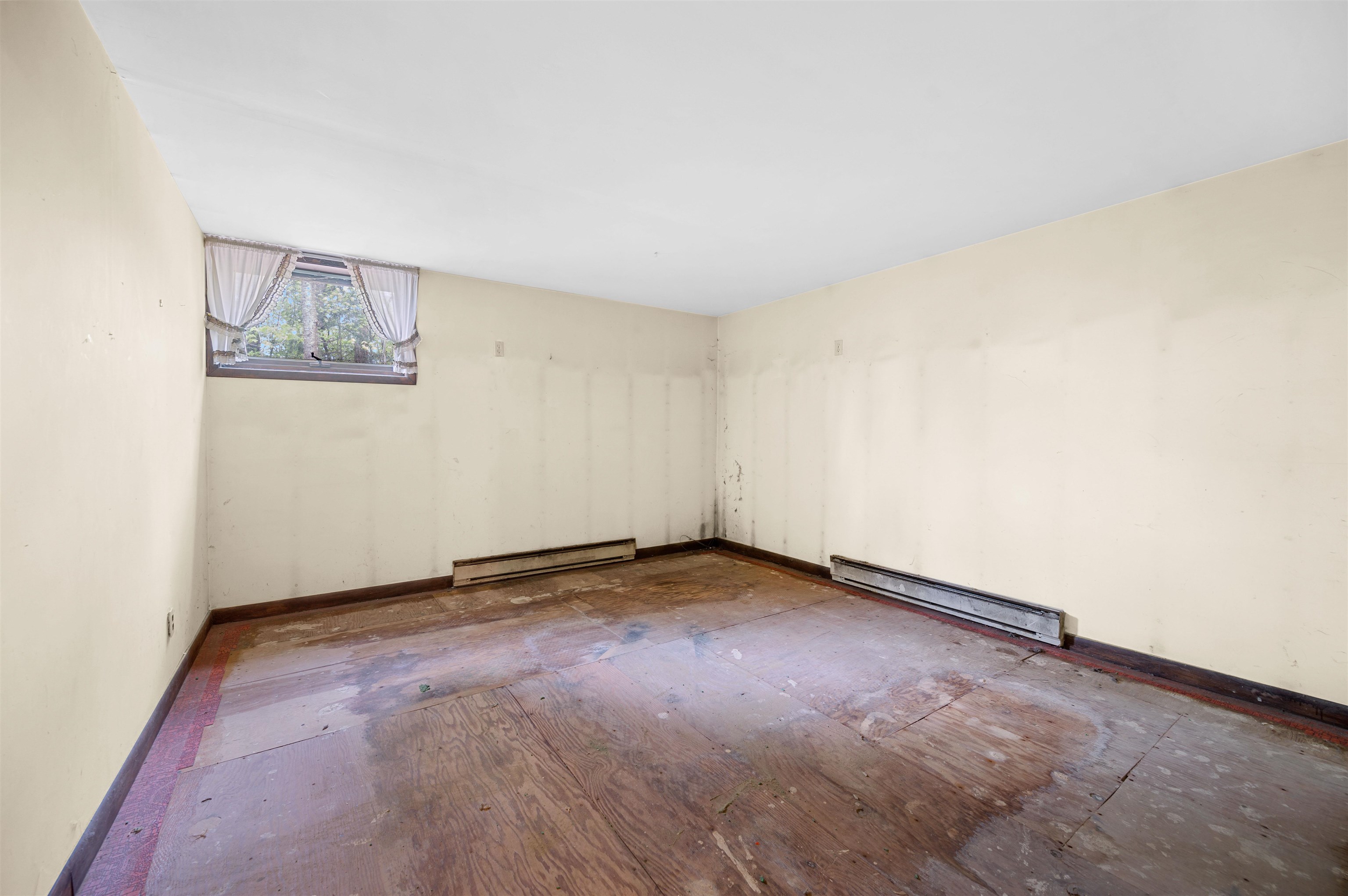 Stowe, Vermont 05672, United States, 4 Bedrooms Bedrooms, ,2 BathroomsBathrooms,Residential,Pending,131685