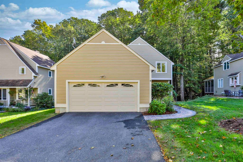 Photo of 4 Jared Circle #U-21, Nashua, NH 03063 (MLS # 5063579)