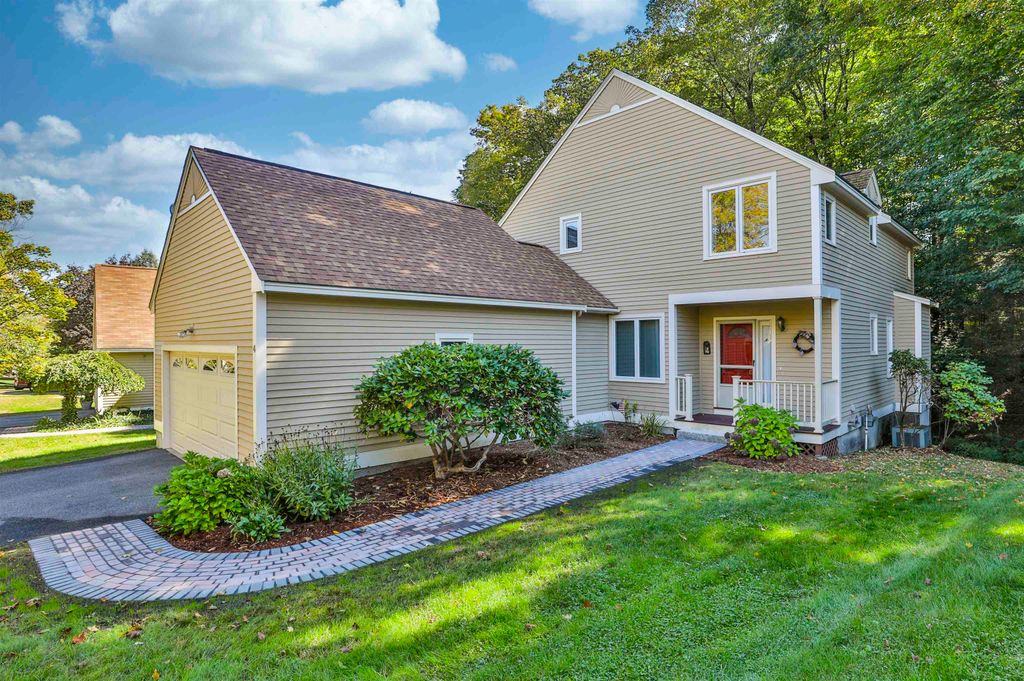 Photo of 4 Jared Circle #U-21, Nashua, NH 03063 (MLS # 5063579)