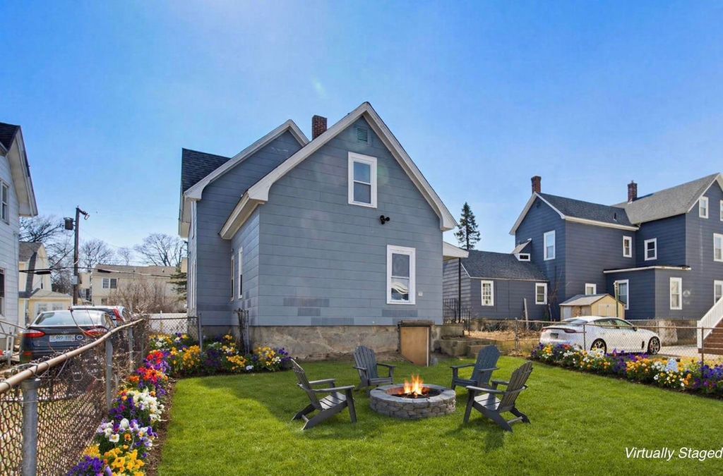 Photo of 10 Hayes Avenue, Manchester, NH 03103 (MLS # 5080363)