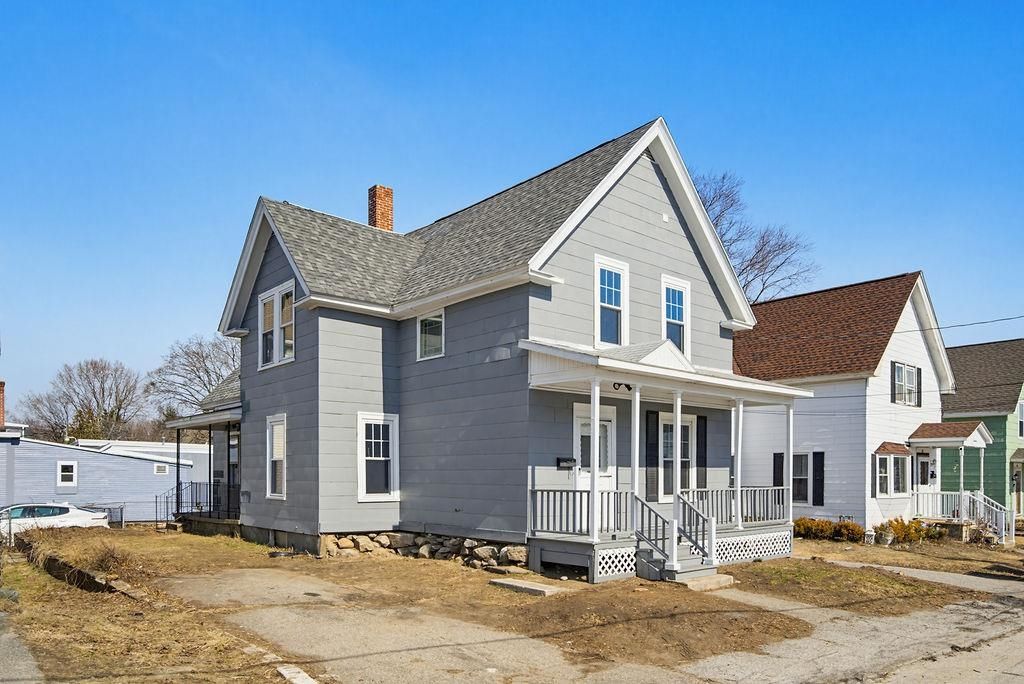 Photo of 10 Hayes Avenue, Manchester, NH 03103 (MLS # 5080363)