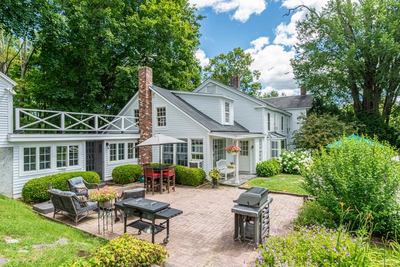 671 West Road