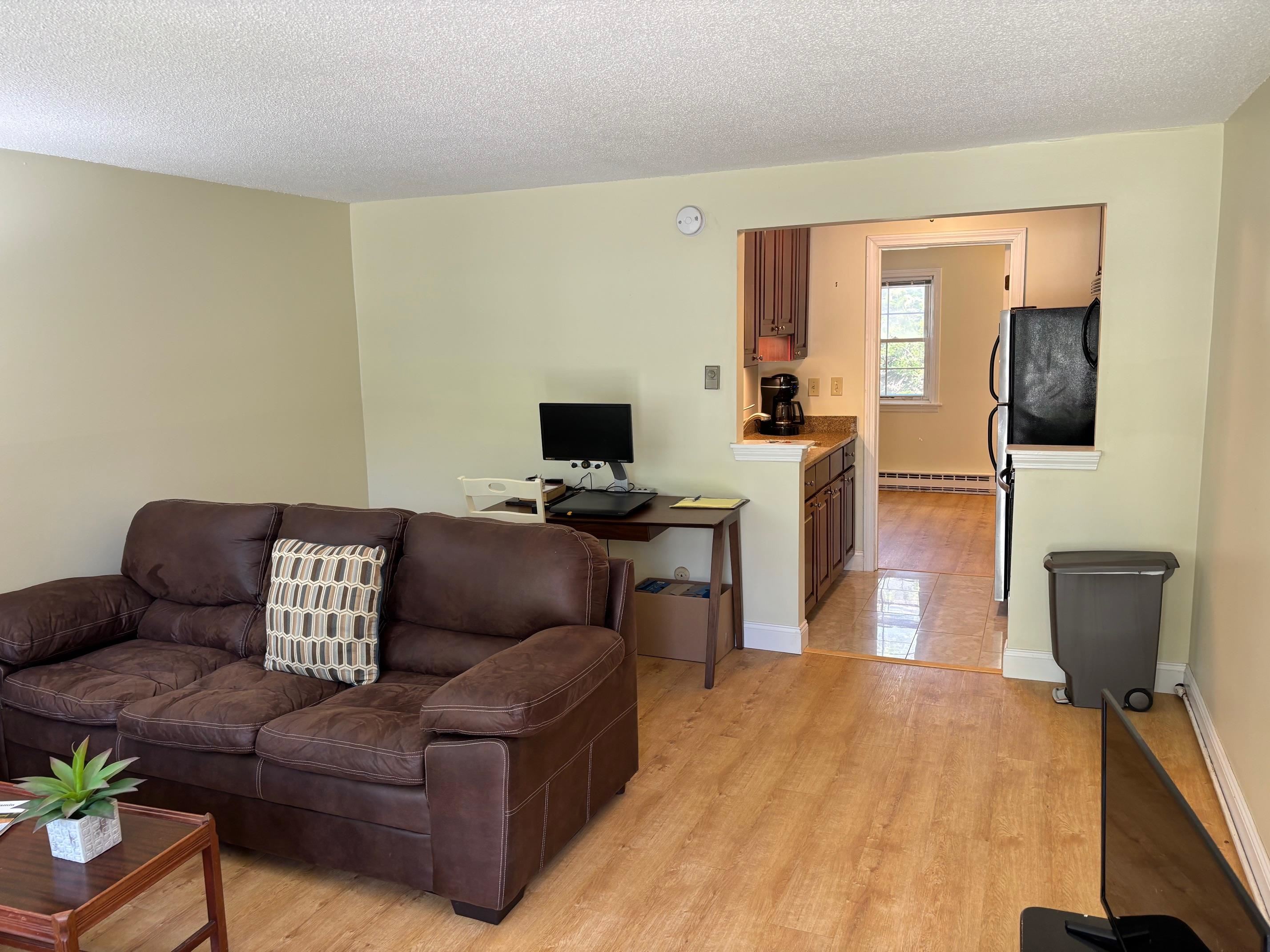 93 Henry Law Avenue 21