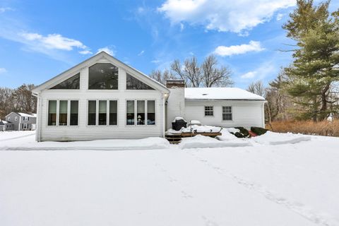 Photo of 1 Hickory Drive, Amherst, NH 03031 (MLS # 5077058)