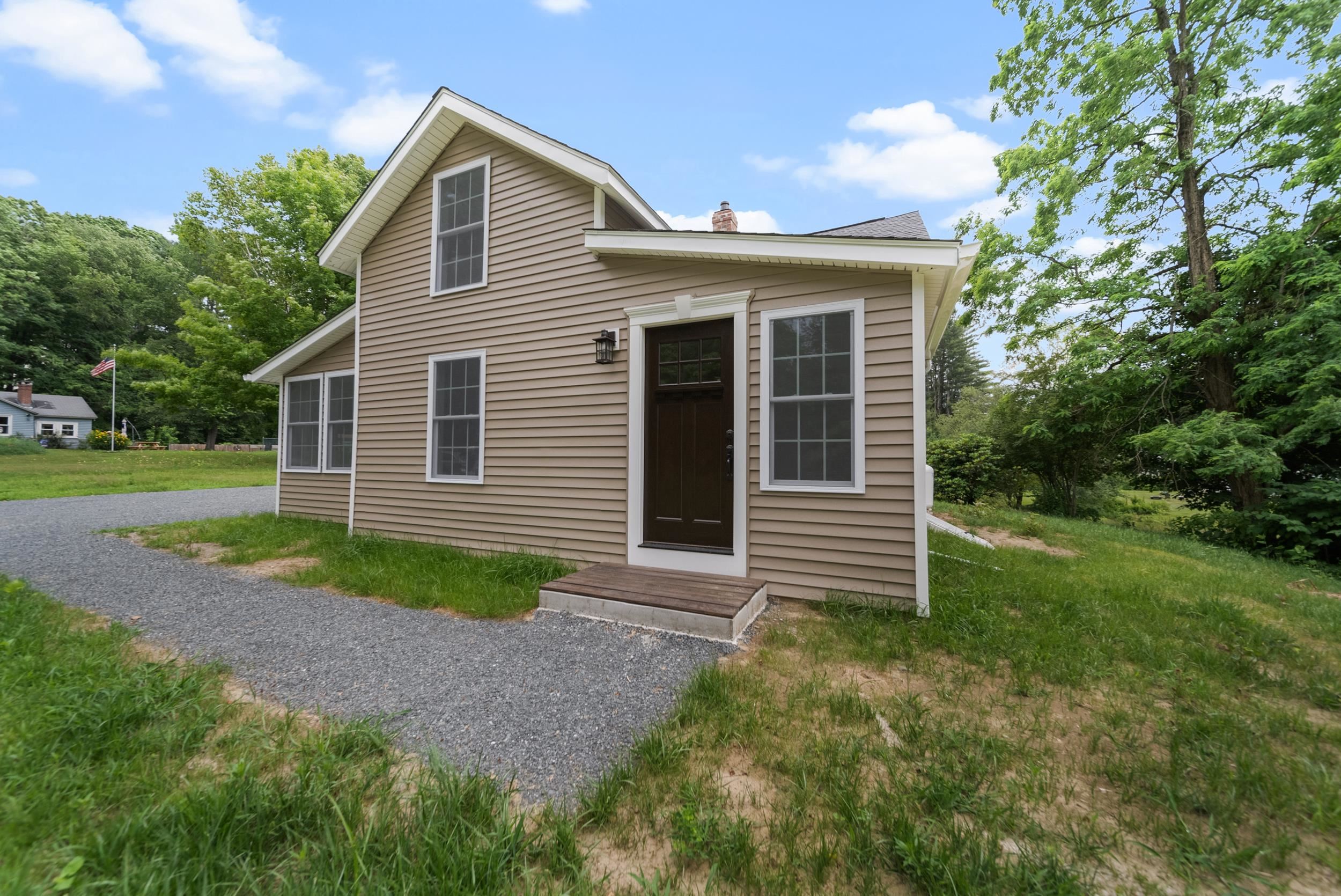 12 Breezy Knoll