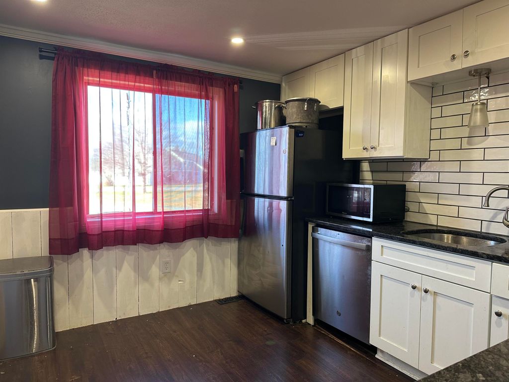 Photo of 95 Bayberry Lane, Londonderry, NH 03053 (MLS # 5068656)