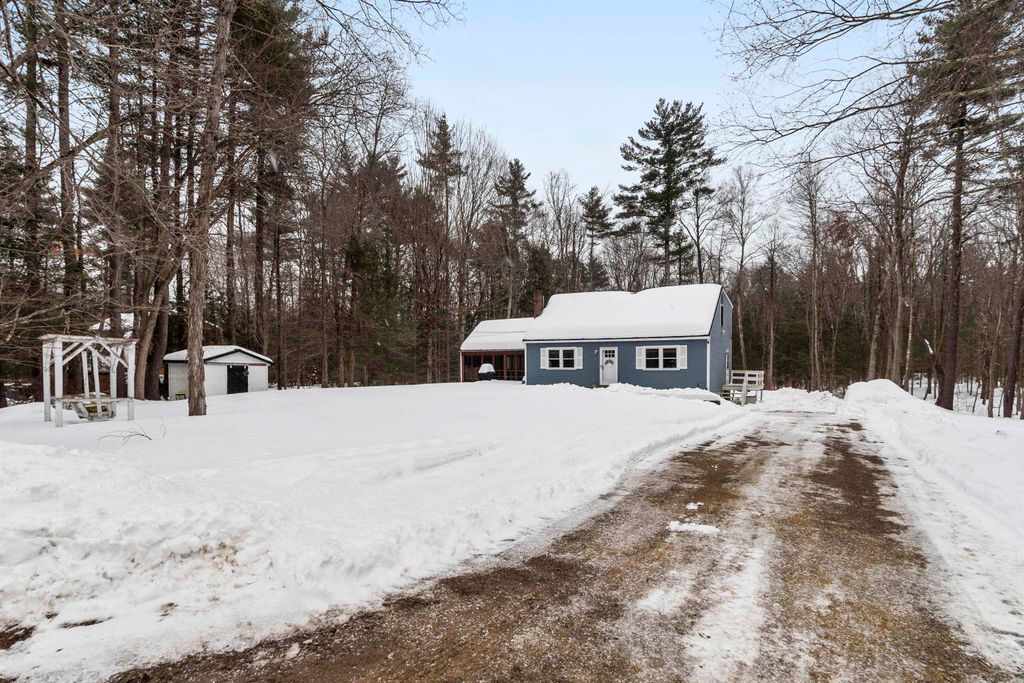 Photo of 16 Dogtown Road, Exeter, NH 03833 (MLS # 5077443)