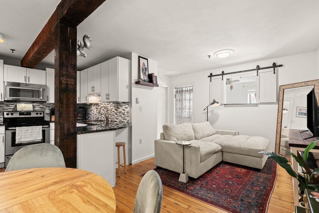 Photo of 90 Fleet Street #4-5, Portsmouth, NH 03801 (MLS # 5051681)