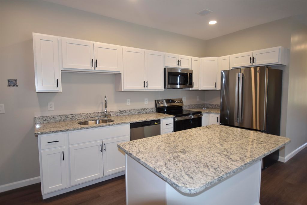 Photo of 217 Rockingham Road #301, Londonderry, NH 03053 (MLS # 5038935)