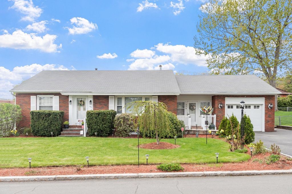 Photo of 370 Reed Street, Manchester, NH 03102 (MLS # 5088652)