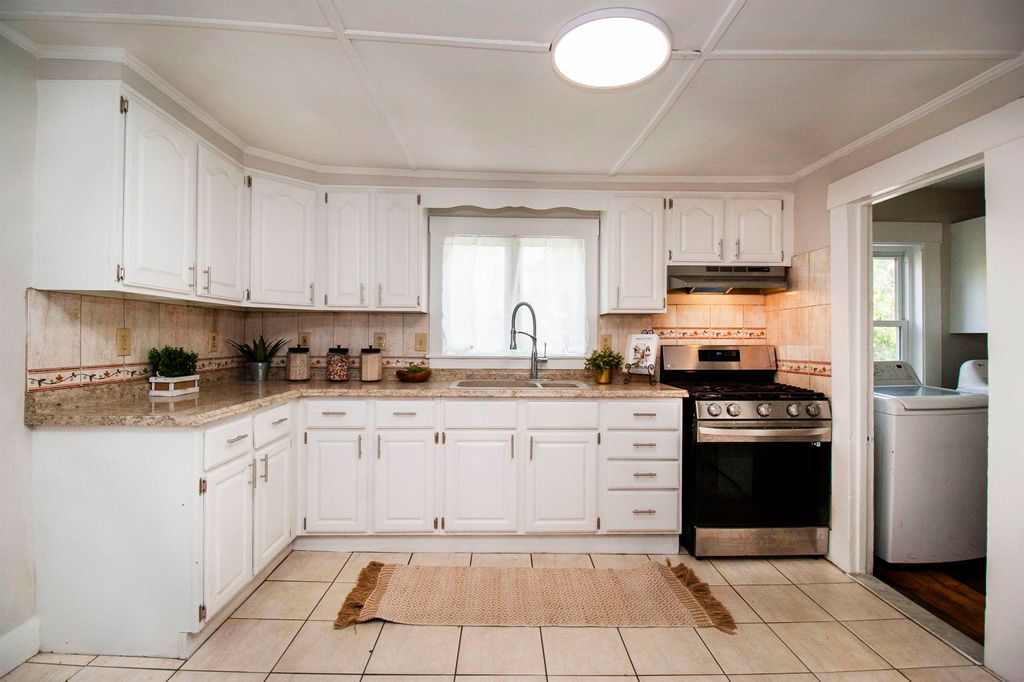 Photo of 16 Prince Street, Concord, NH 03301 (MLS # 5082182)