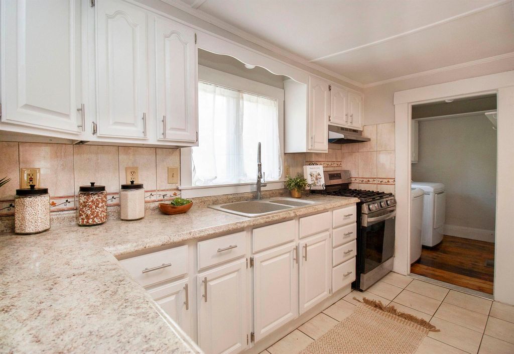 Photo of 16 Prince Street, Concord, NH 03301 (MLS # 5082182)