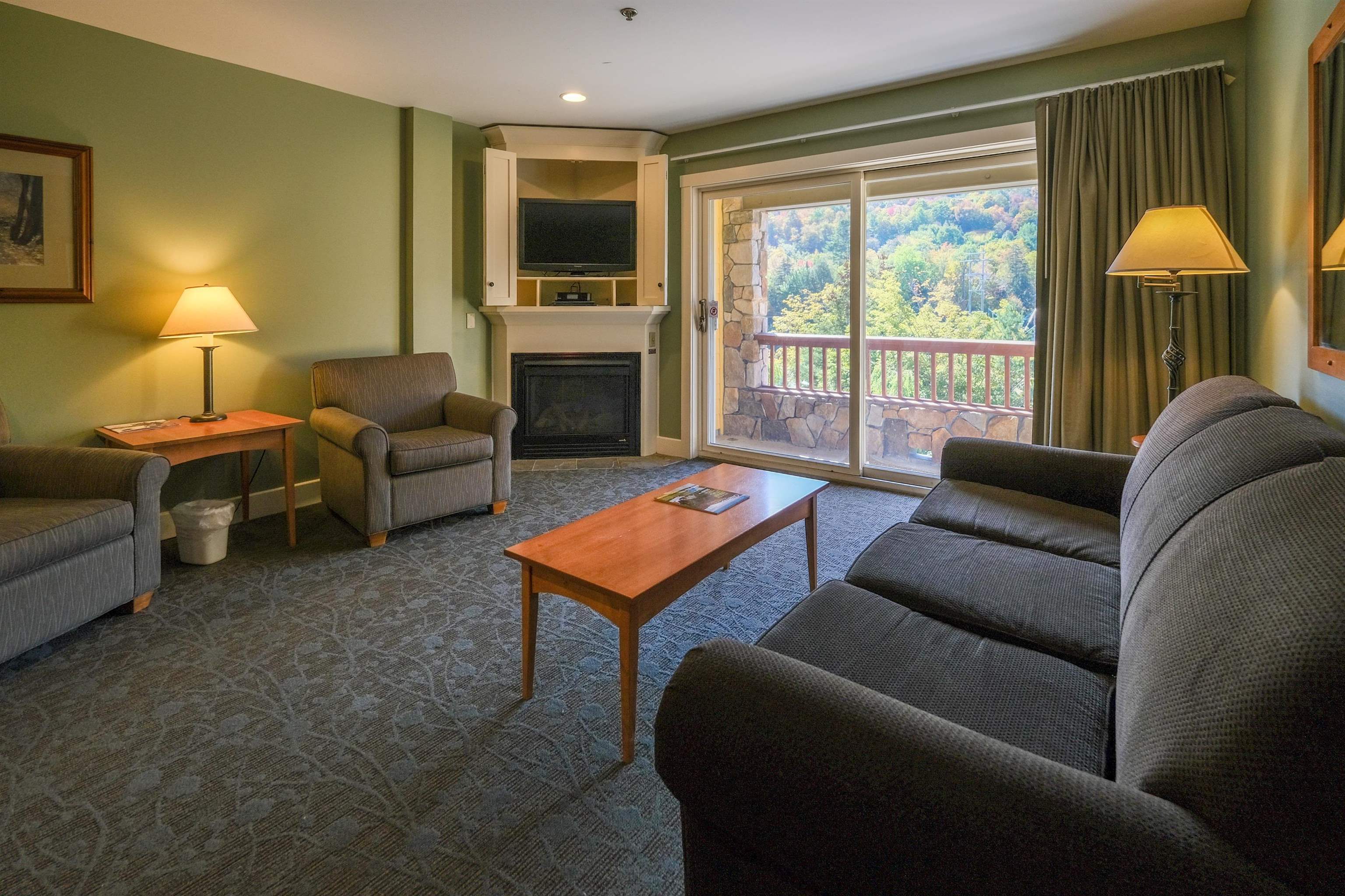 331/333 QII Jackson Gore Inn 331/333 QII