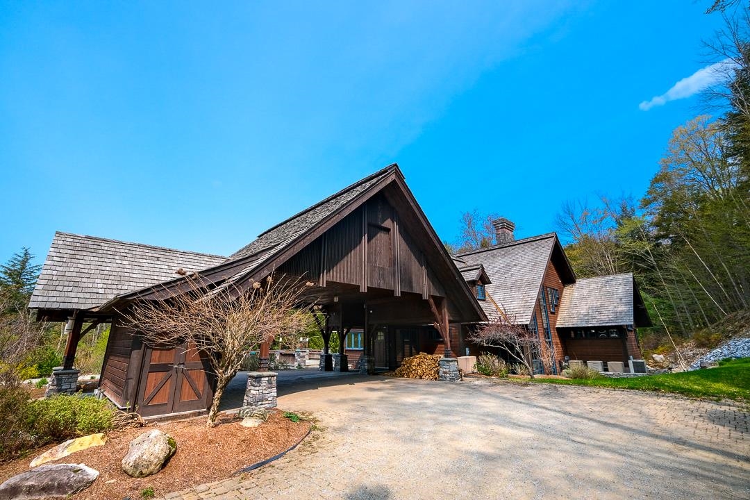 51 East Ash Road