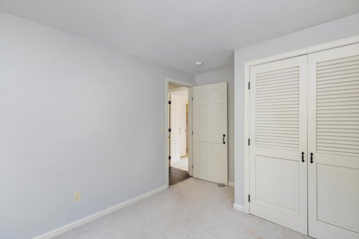 Fremont, New Hampshire 03044, United States, 3 Bedrooms Bedrooms, ,2 BathroomsBathrooms,Residential,Pending,8850