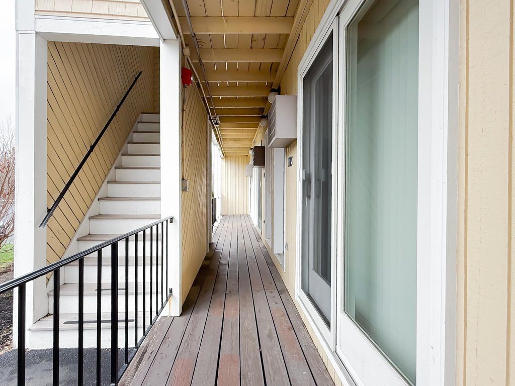 Photo of 1005 Cocheco Court, Dover, NH 03820 (MLS # 5084744)