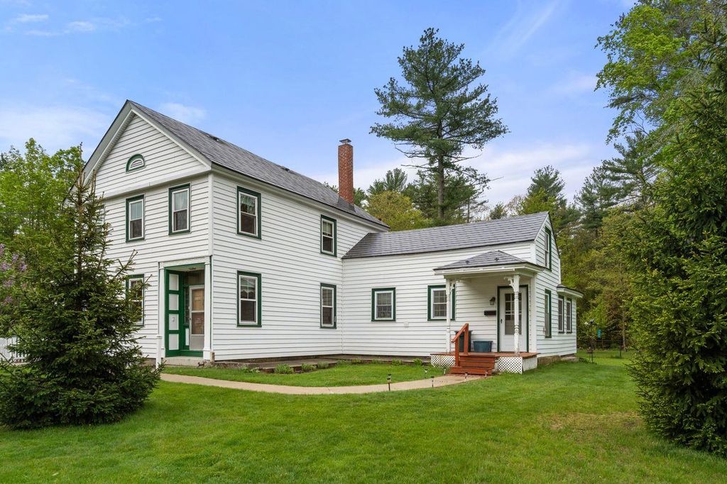 Photo of 6 Mammoth Road, Windham, NH 03087 (MLS # 5088136)