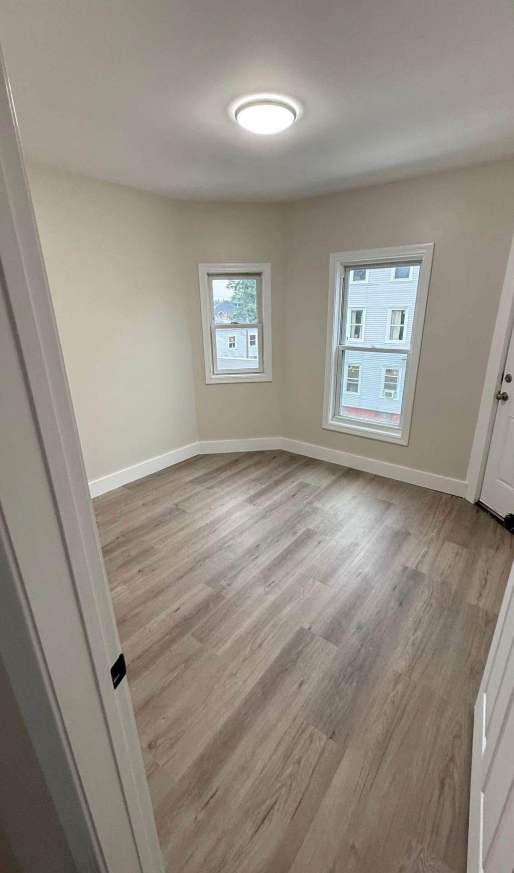 Photo of 388 Belmont Street #2nd floor, Manchester, NH 03104 (MLS # 5063340)