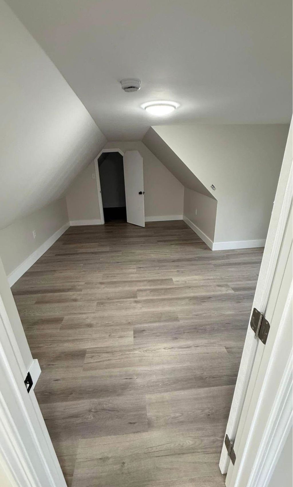 Photo of 388 Belmont Street #2nd floor, Manchester, NH 03104 (MLS # 5063340)