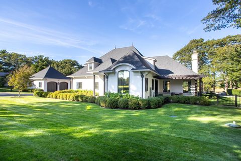 12 Runnymede Drive North Hampton NH 03862