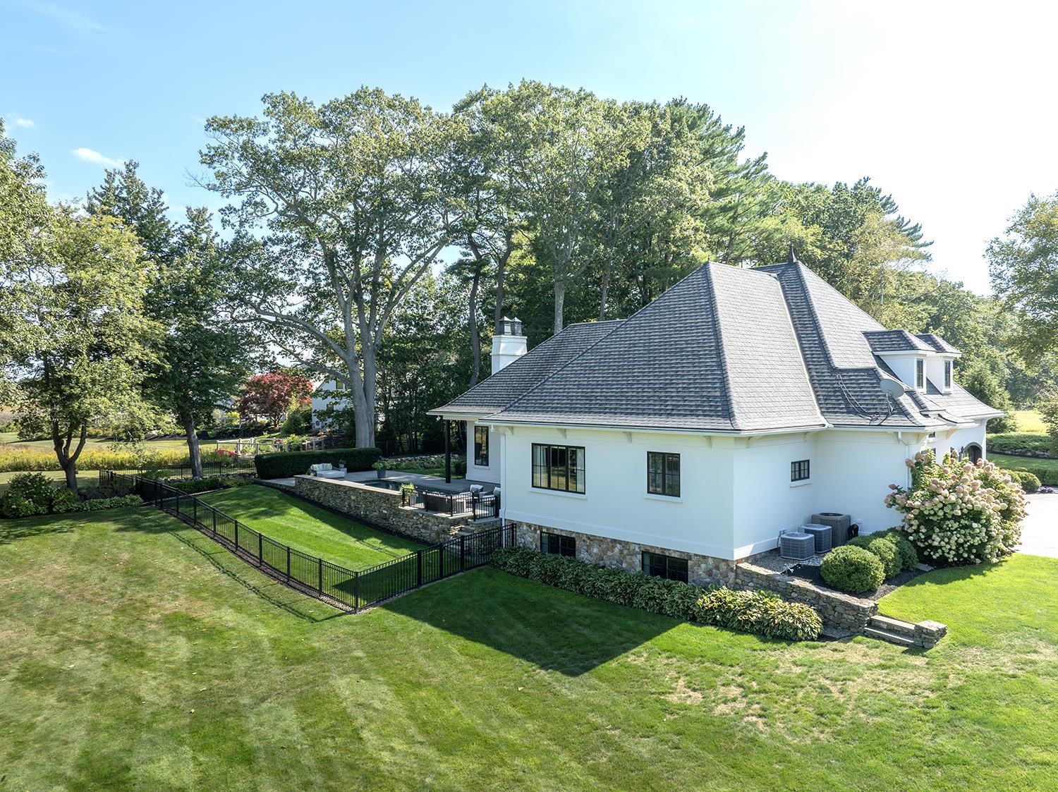 12 Runnymede Drive
