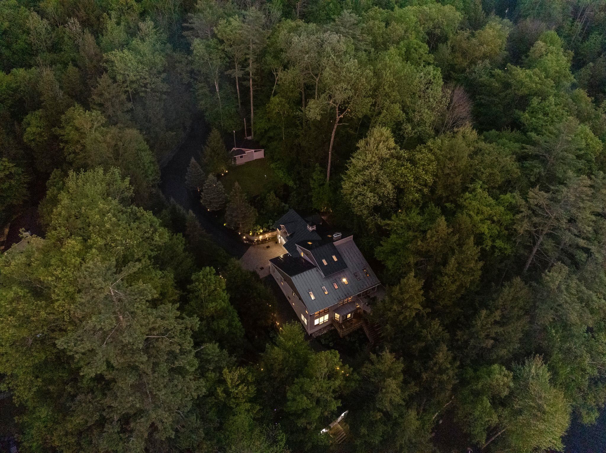 Enfield, New Hampshire 03748, United States, 4 Bedrooms Bedrooms, ,3 BathroomsBathrooms,Residential,Active,147277