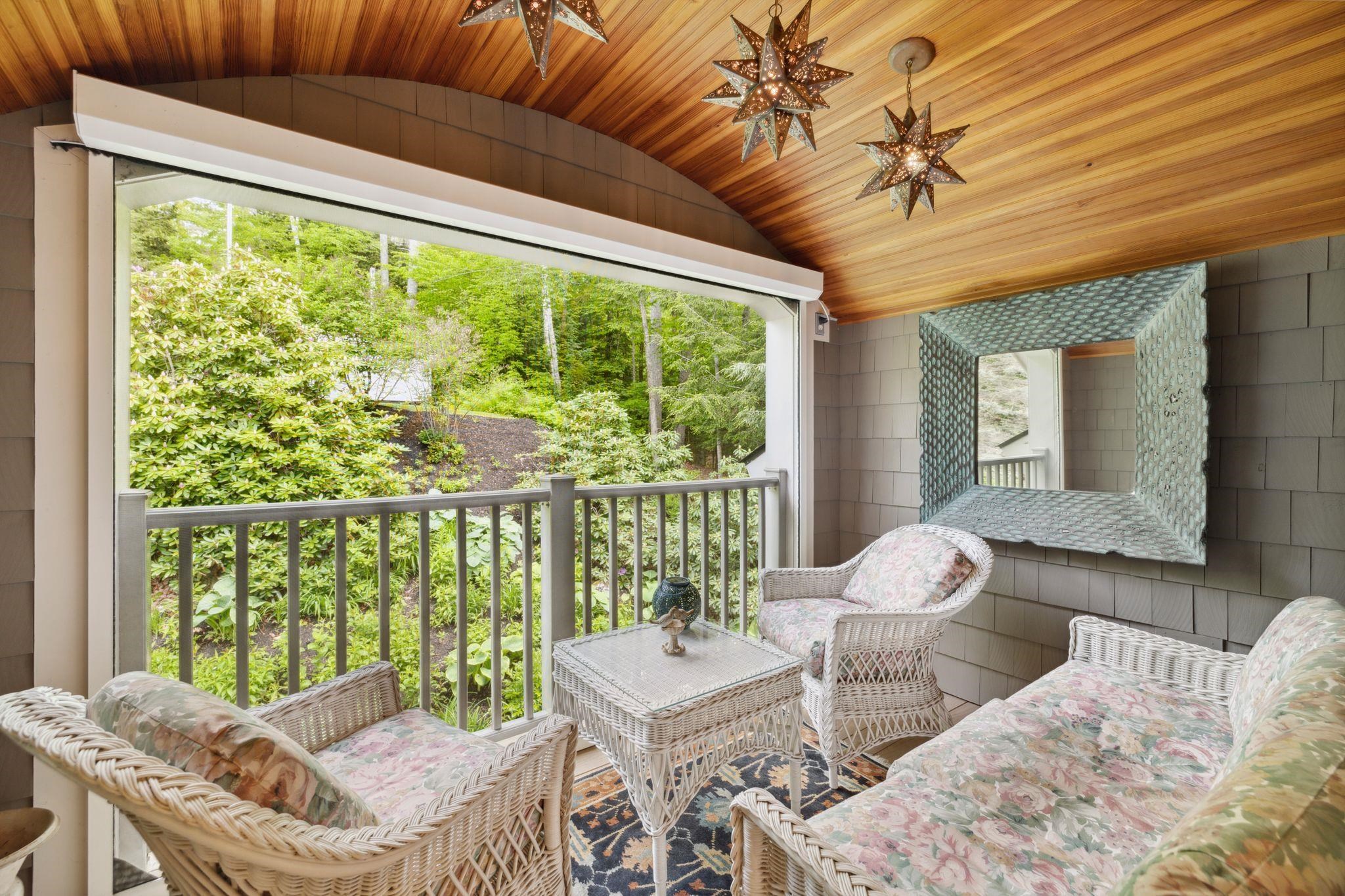 Enfield, New Hampshire 03748, United States, 4 Bedrooms Bedrooms, ,3 BathroomsBathrooms,Residential,Active,147277