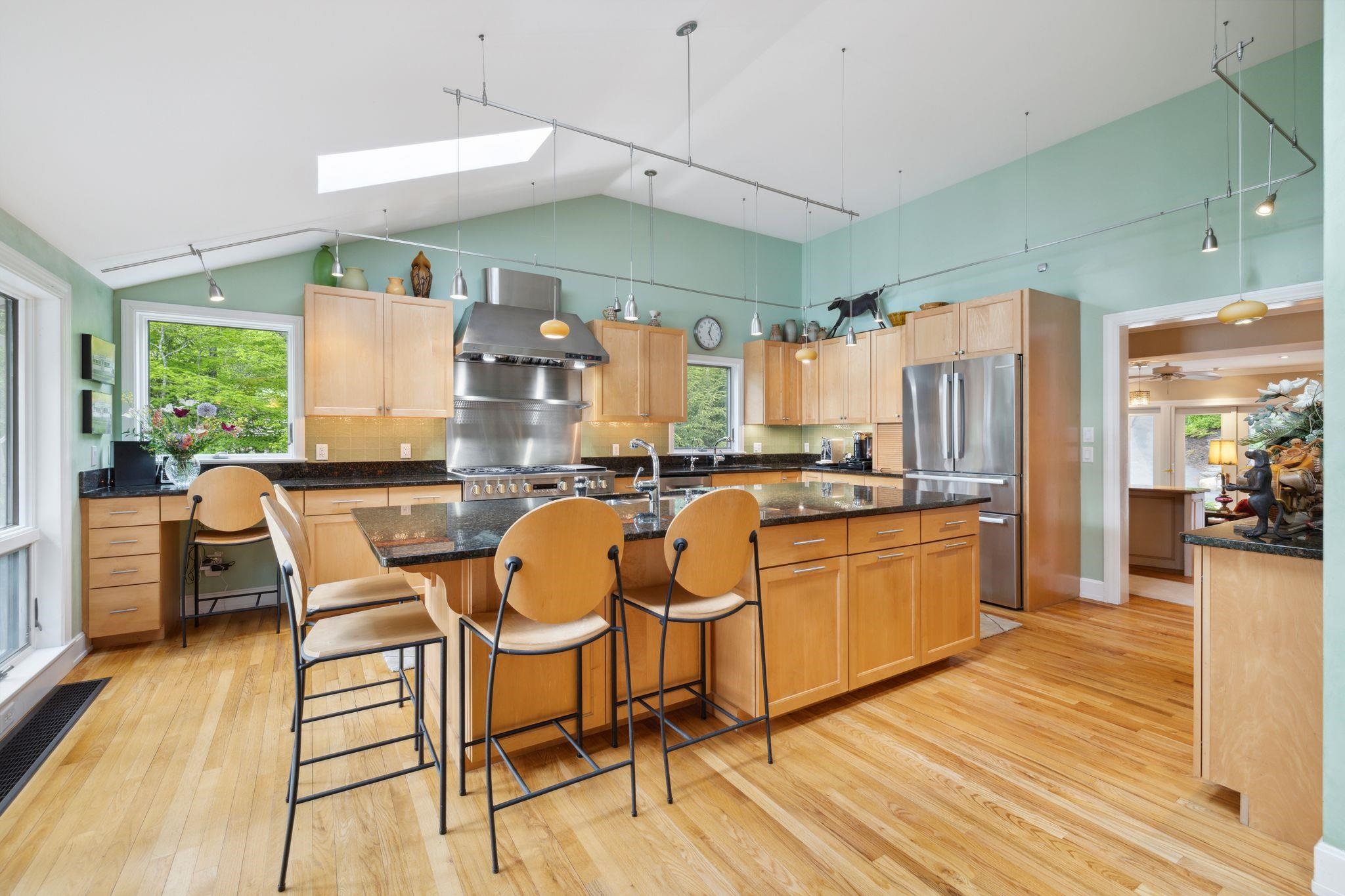 Enfield, New Hampshire 03748, United States, 4 Bedrooms Bedrooms, ,3 BathroomsBathrooms,Residential,Active,147277