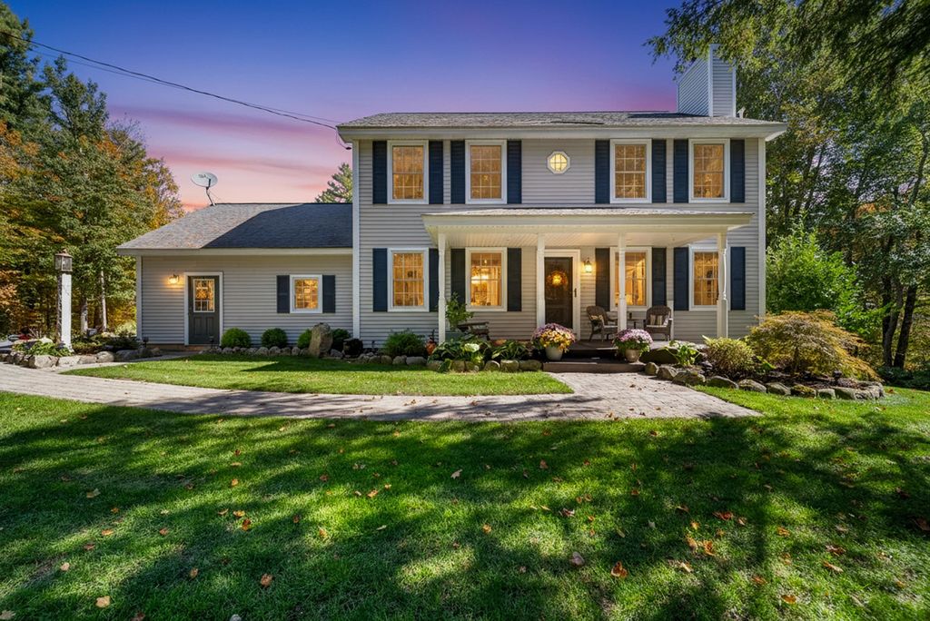 Photo of 49 Stark Hwy N Hwy, Dunbarton, NH 03046 (MLS # 5064601)