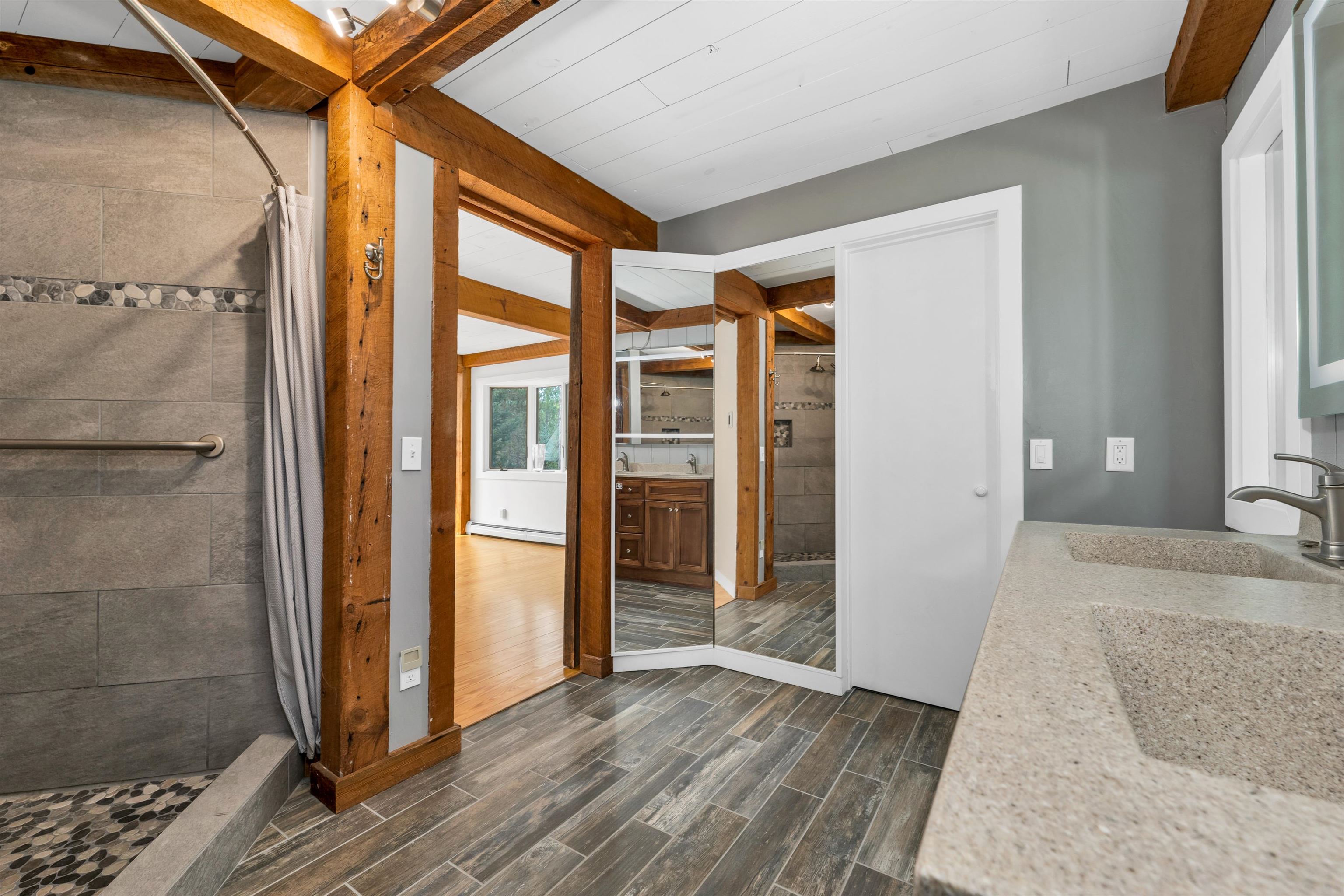 Grantham, New Hampshire 03753, United States, 3 Bedrooms Bedrooms, ,3 BathroomsBathrooms,Residential,Active,192029