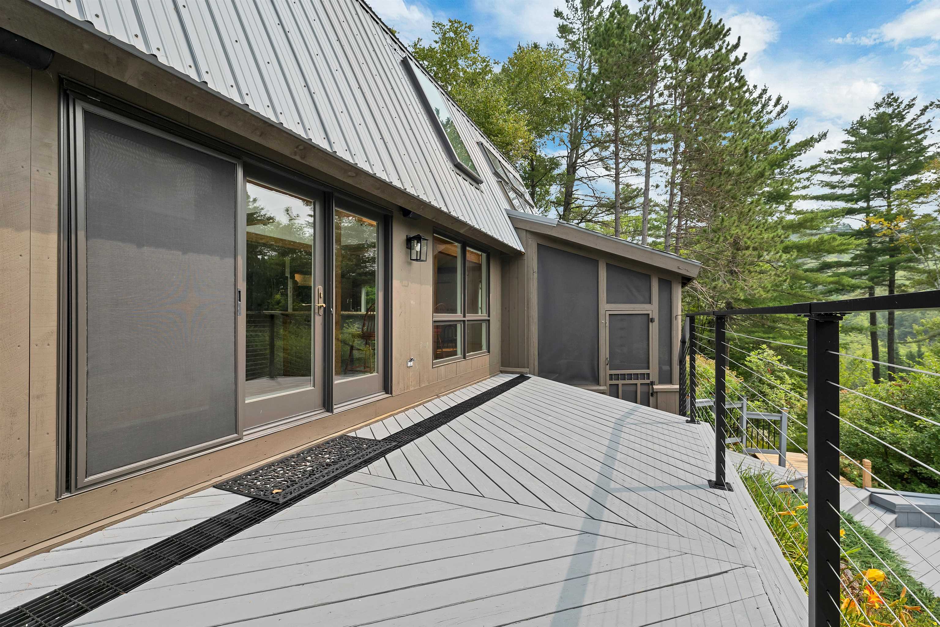 Grantham, New Hampshire 03753, United States, 3 Bedrooms Bedrooms, ,3 BathroomsBathrooms,Residential,Active,192029