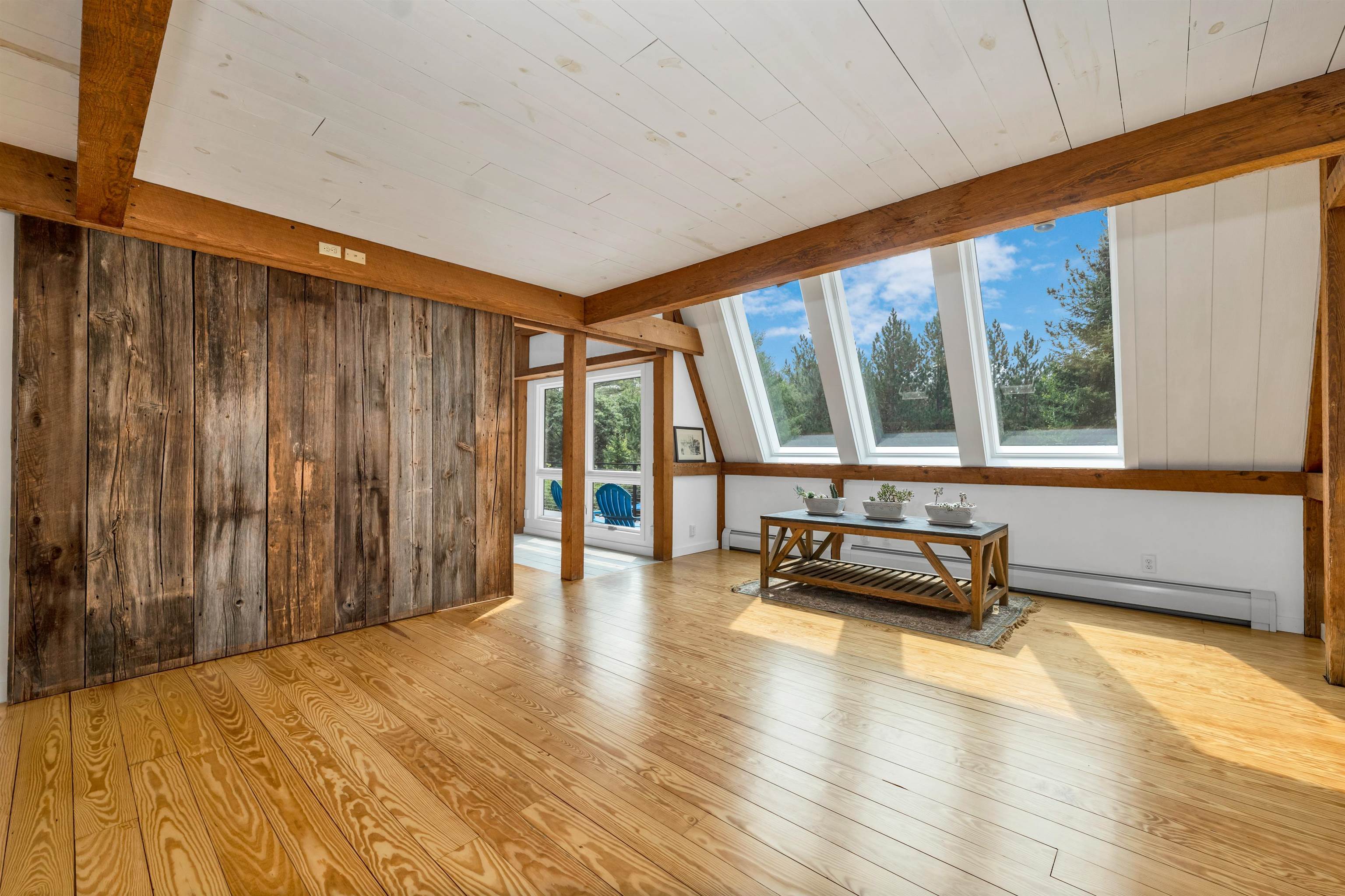 Grantham, New Hampshire 03753, United States, 3 Bedrooms Bedrooms, ,3 BathroomsBathrooms,Residential,Active,192029