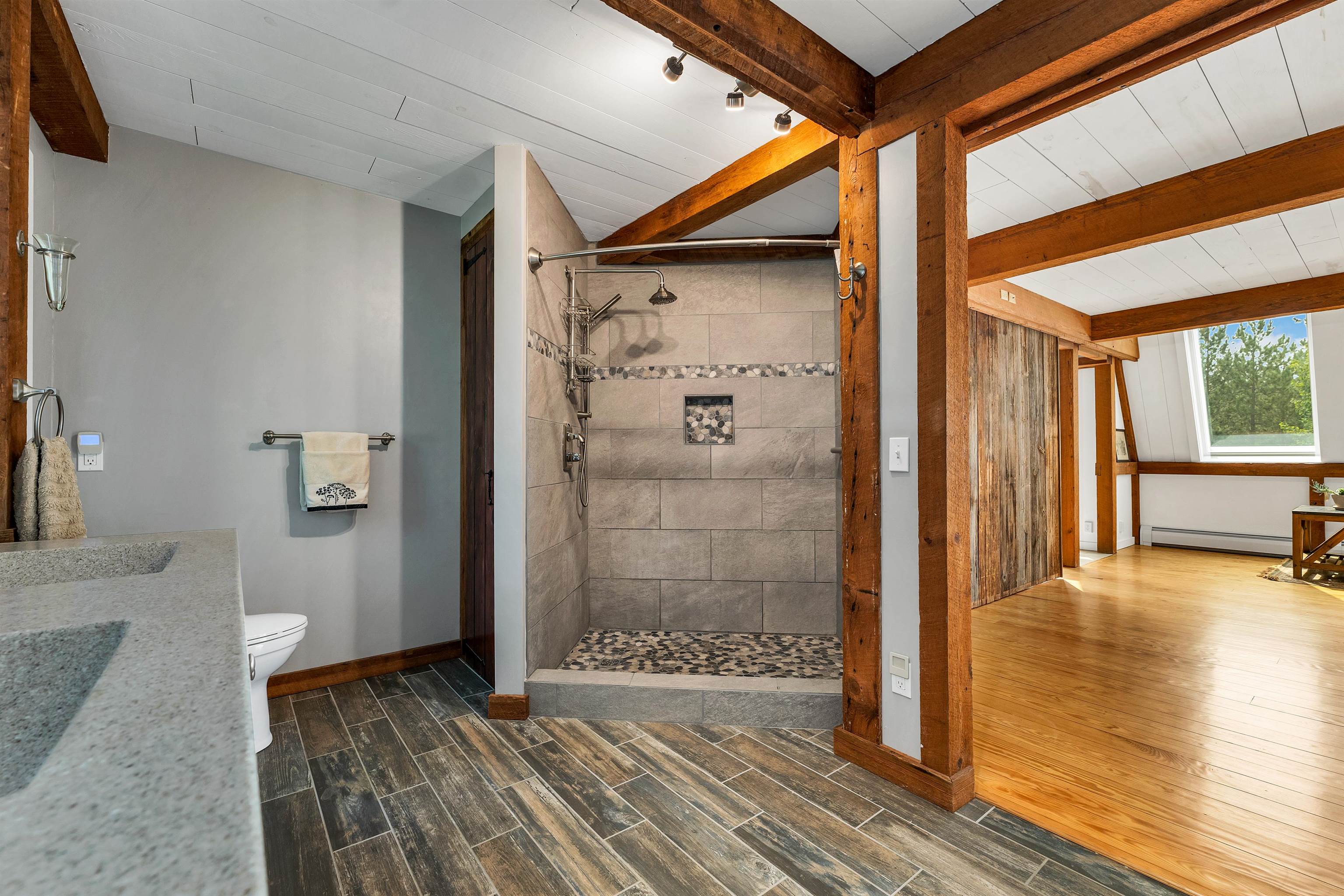 Grantham, New Hampshire 03753, United States, 3 Bedrooms Bedrooms, ,3 BathroomsBathrooms,Residential,Active,192029