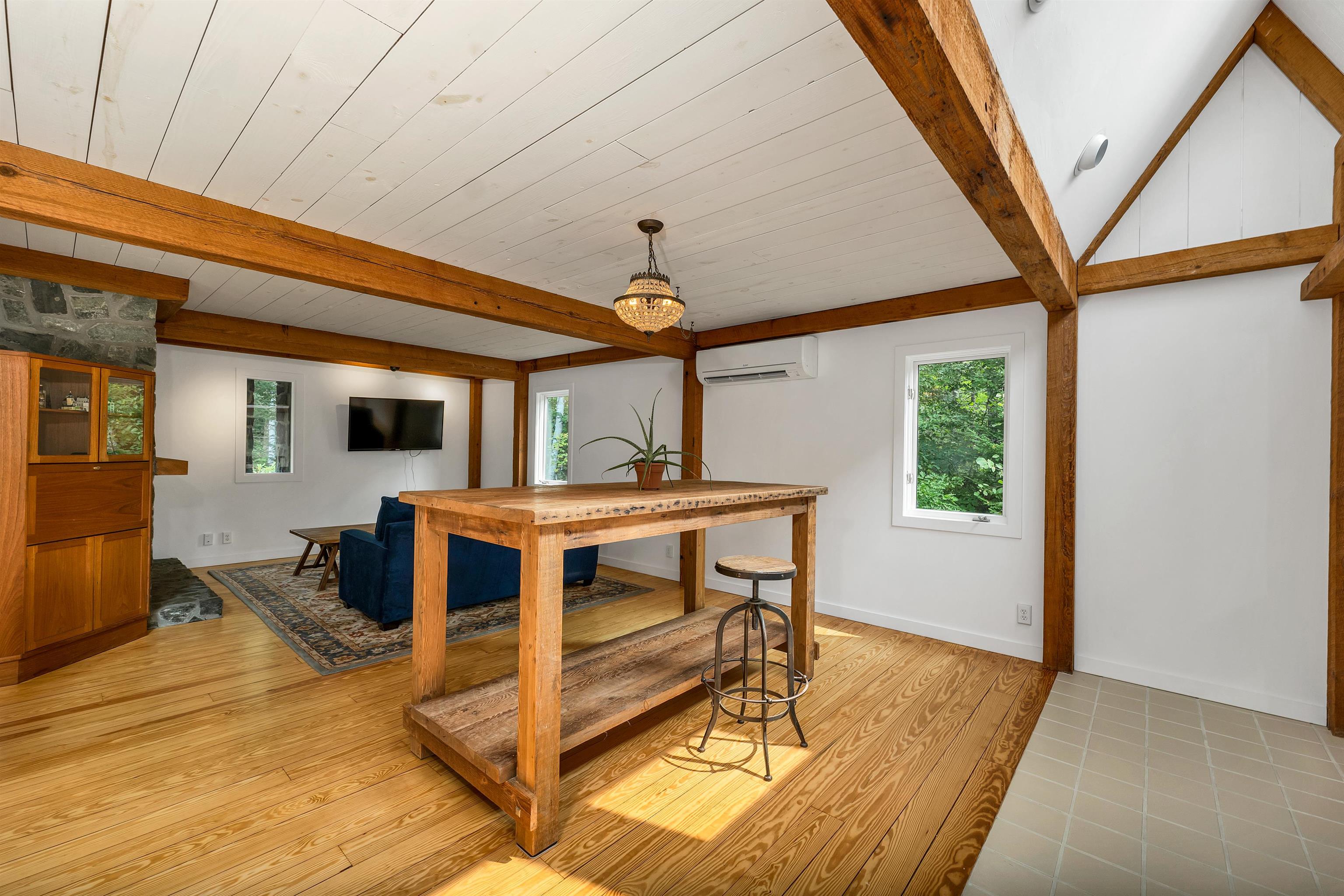 Grantham, New Hampshire 03753, United States, 3 Bedrooms Bedrooms, ,3 BathroomsBathrooms,Residential,Active,192029