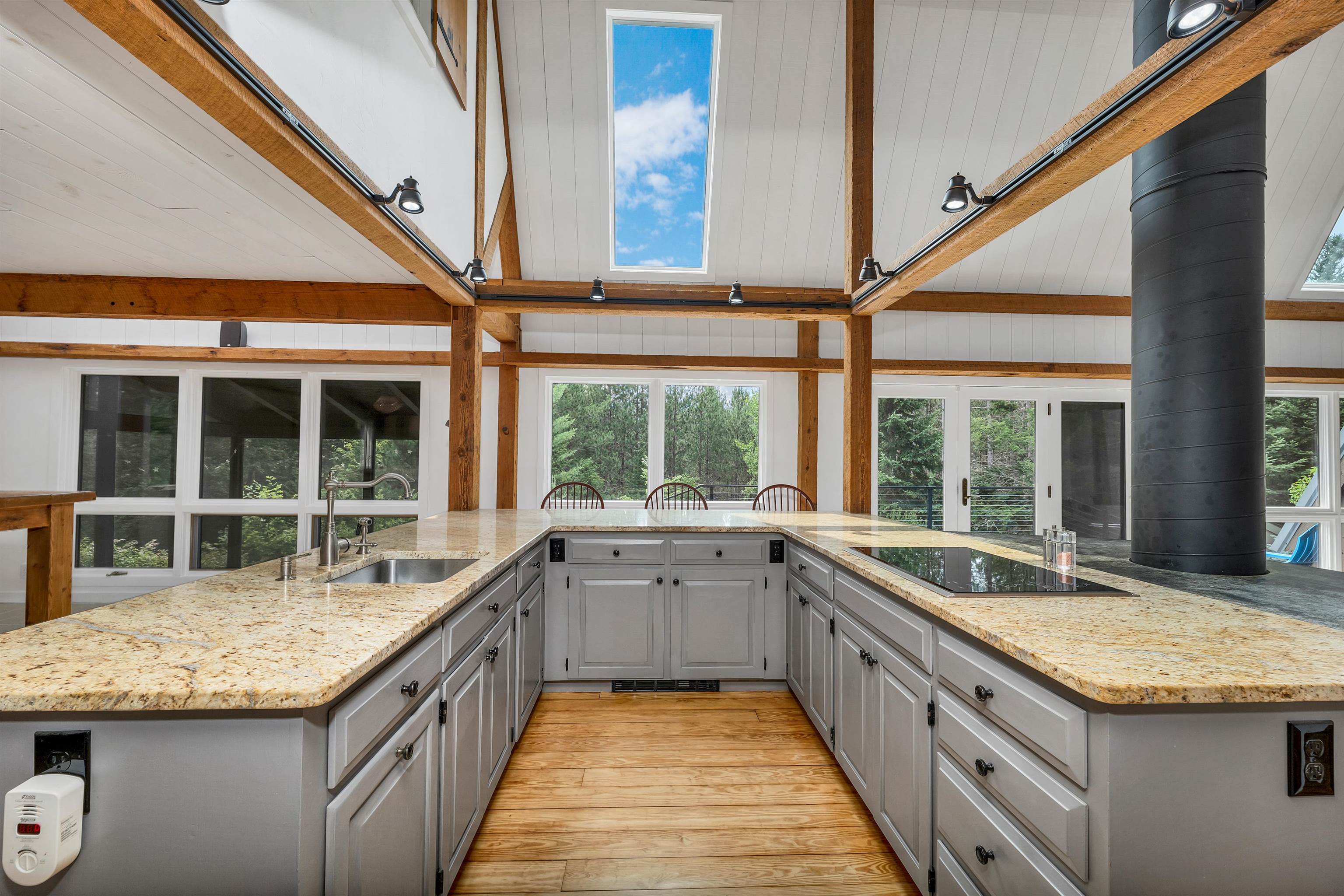 Grantham, New Hampshire 03753, United States, 3 Bedrooms Bedrooms, ,3 BathroomsBathrooms,Residential,Active,192029