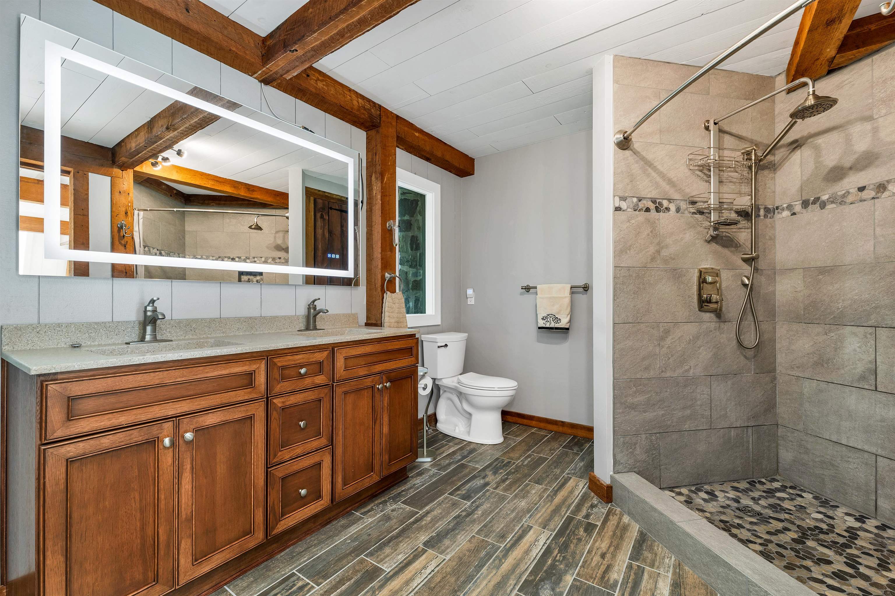 Grantham, New Hampshire 03753, United States, 3 Bedrooms Bedrooms, ,3 BathroomsBathrooms,Residential,Active,192029