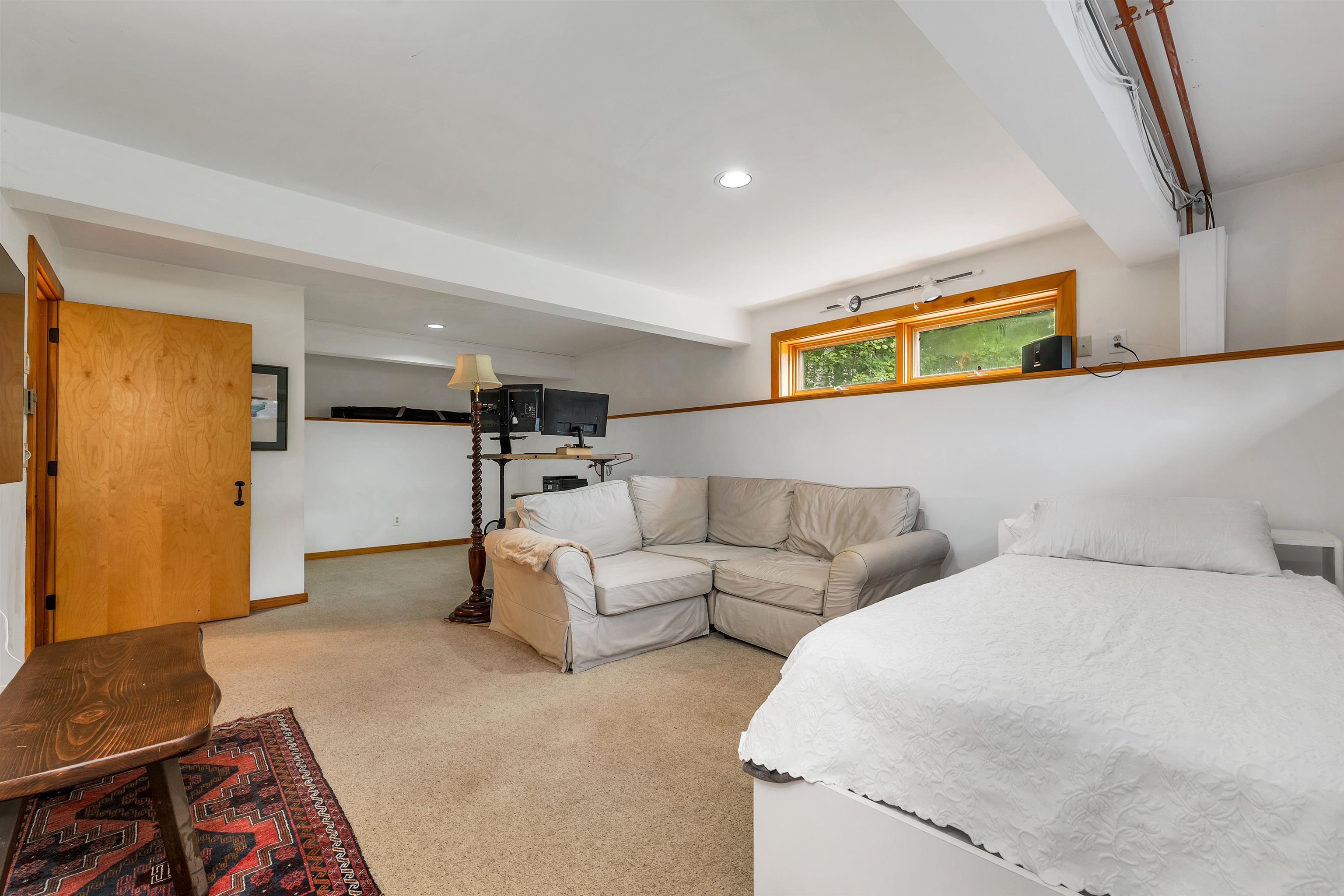 Grantham, New Hampshire 03753, United States, 3 Bedrooms Bedrooms, ,3 BathroomsBathrooms,Residential,Active,192029