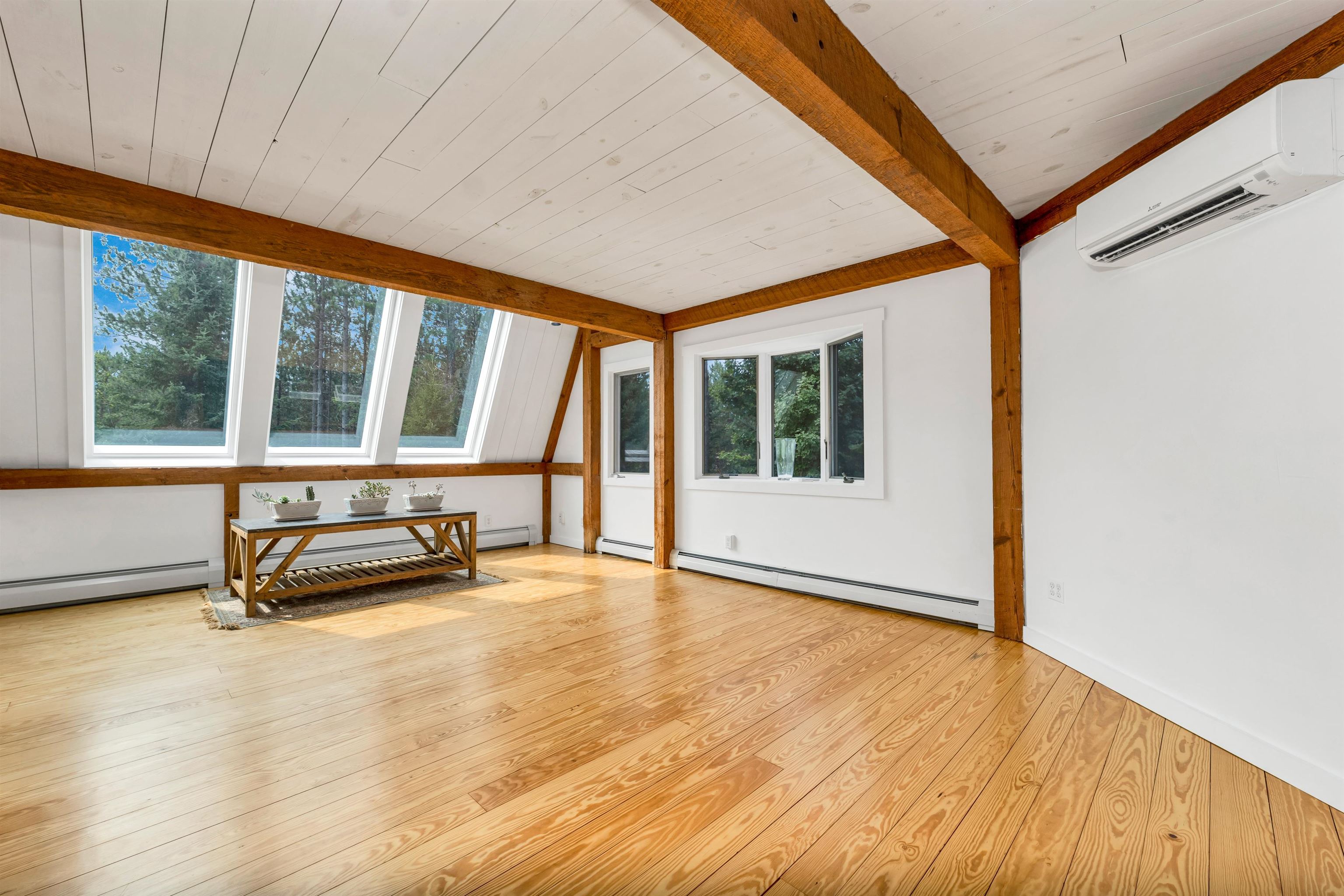 Grantham, New Hampshire 03753, United States, 3 Bedrooms Bedrooms, ,3 BathroomsBathrooms,Residential,Active,192029