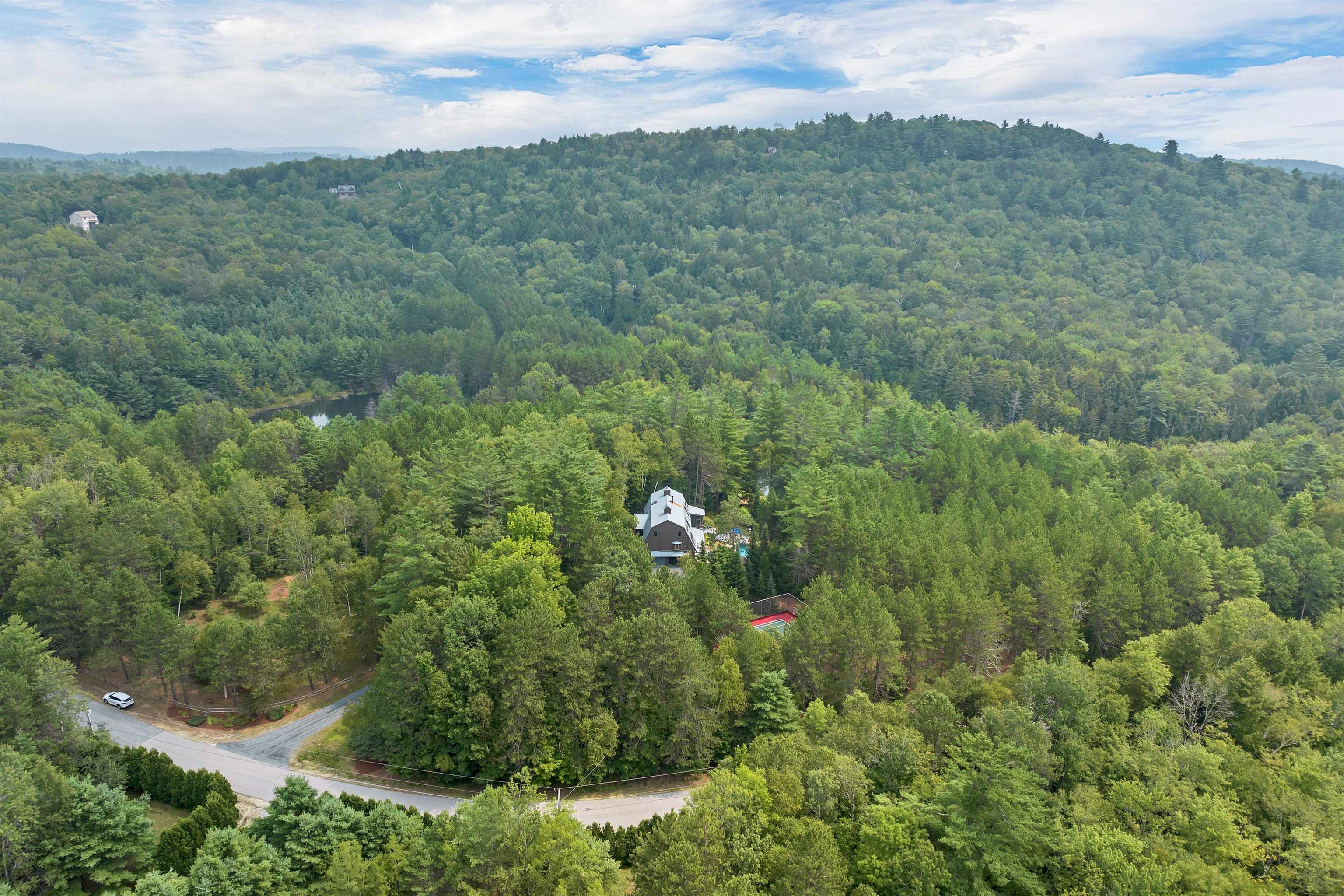 Grantham, New Hampshire 03753, United States, 3 Bedrooms Bedrooms, ,3 BathroomsBathrooms,Residential,Active,192029