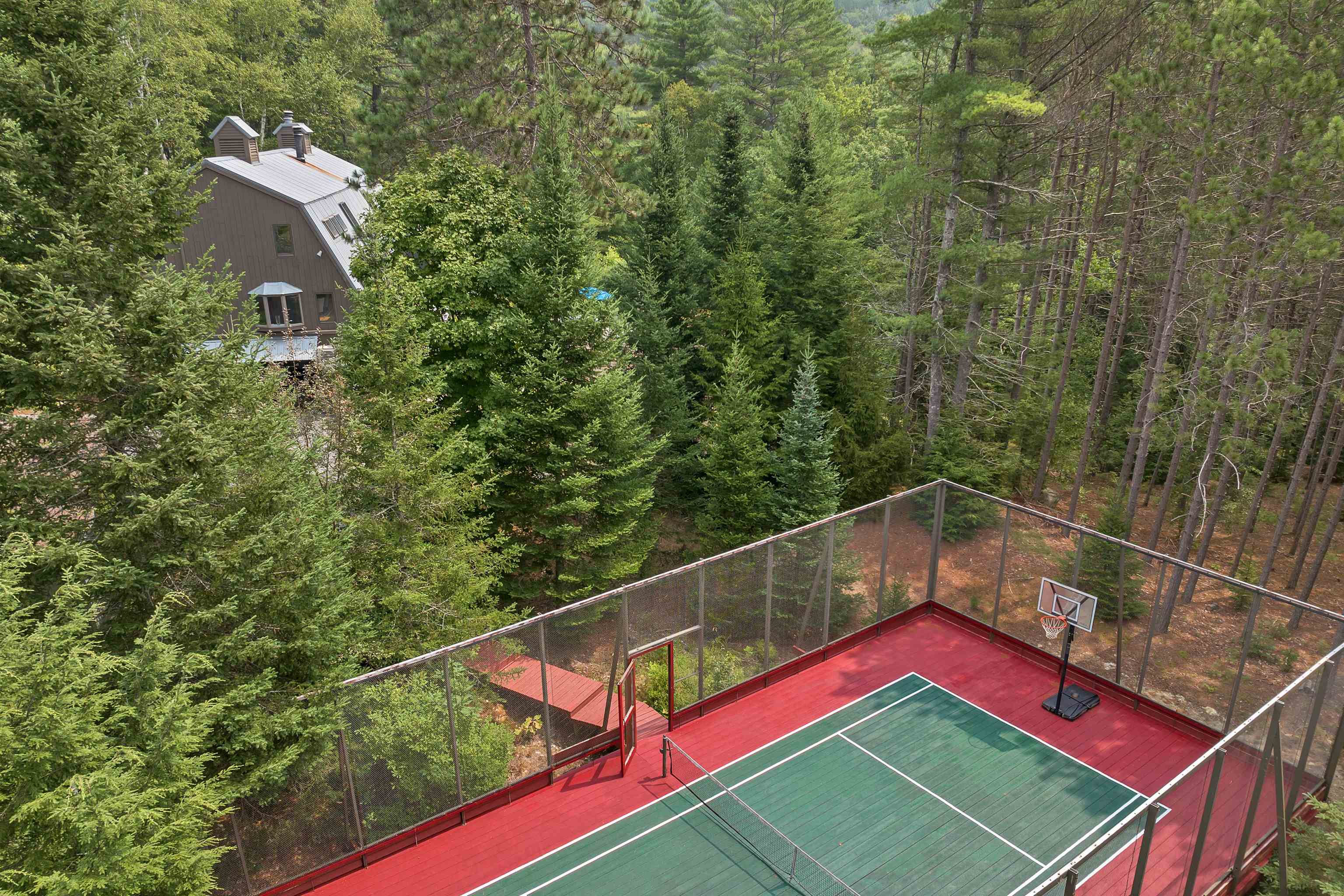 Grantham, New Hampshire 03753, United States, 3 Bedrooms Bedrooms, ,3 BathroomsBathrooms,Residential,Active,192029