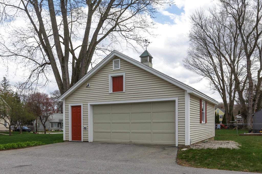 Photo of 8 Princeton Street, Concord, NH 03301 (MLS # 5084798)